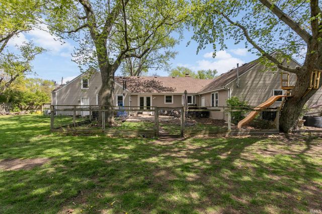 53025 Ridgewood Drive, South Bend, IN 46637