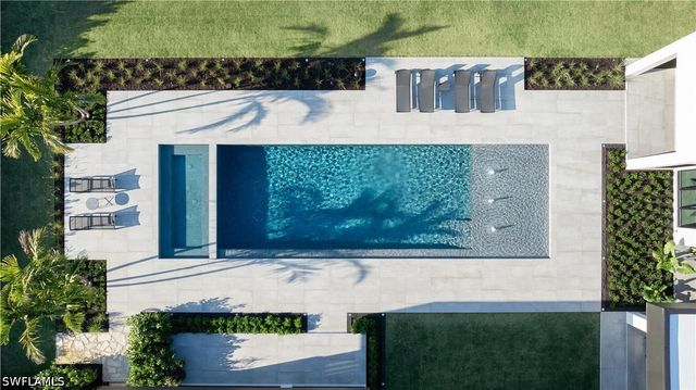 107 Myrtle RD, Naples, FL 34108