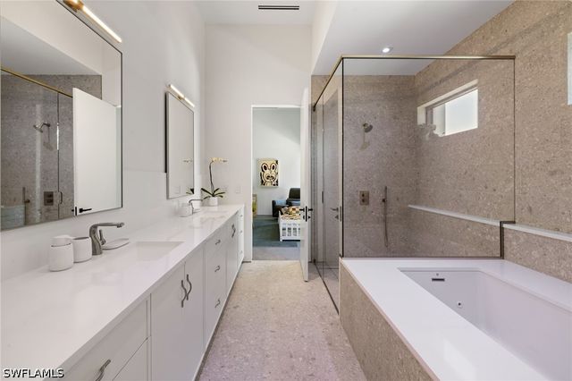 107 Myrtle RD, Naples, FL 34108