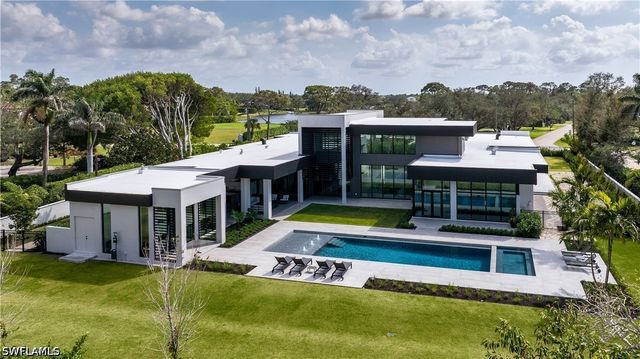 107 Myrtle RD, Naples, FL 34108