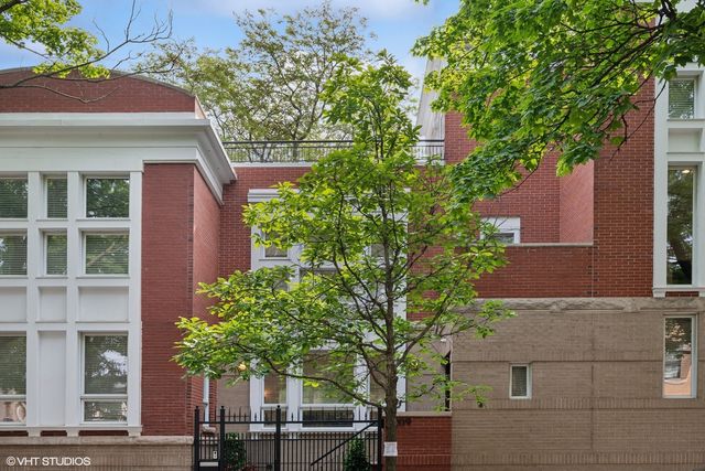 2209 N Seminary Avenue, Chicago, IL 60614