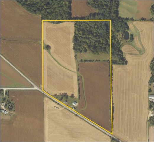 2037 Ivanhoe Road, Ely, IA 52227
