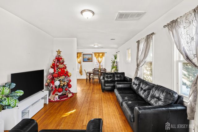 370 4th Street, South Amboy, NJ 08879