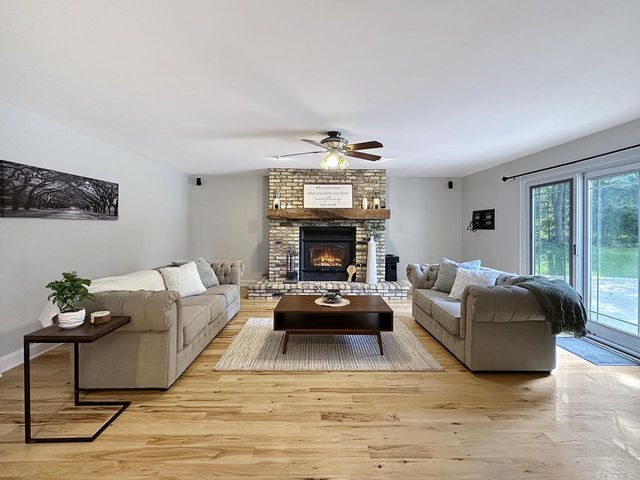 4685 Pilgrim ROAD, Brookfield, WI 53005