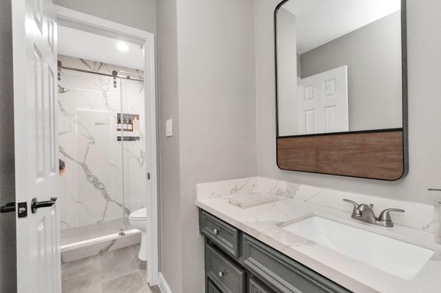 3210 Shadowwalk Drive, Houston, TX 77082
