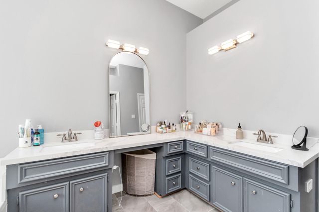 3210 Shadowwalk Drive, Houston, TX 77082