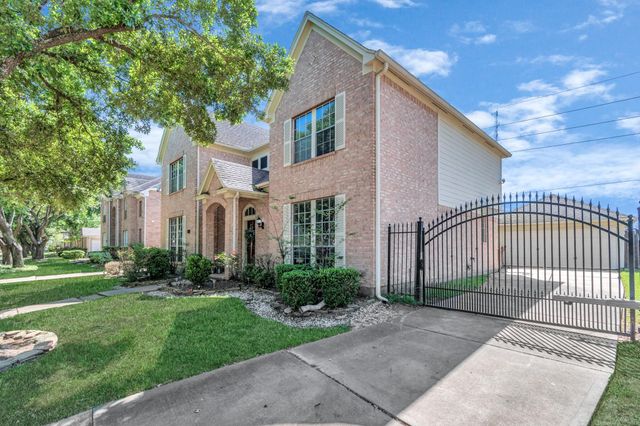 3210 Shadowwalk Drive, Houston, TX 77082