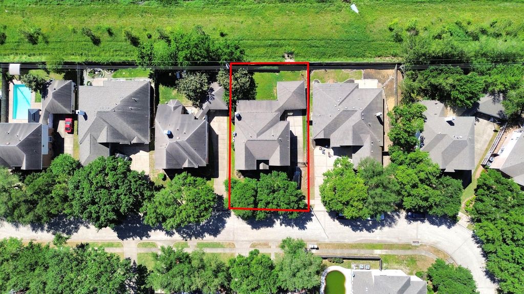 3210 Shadowwalk Drive, Houston, TX 77082