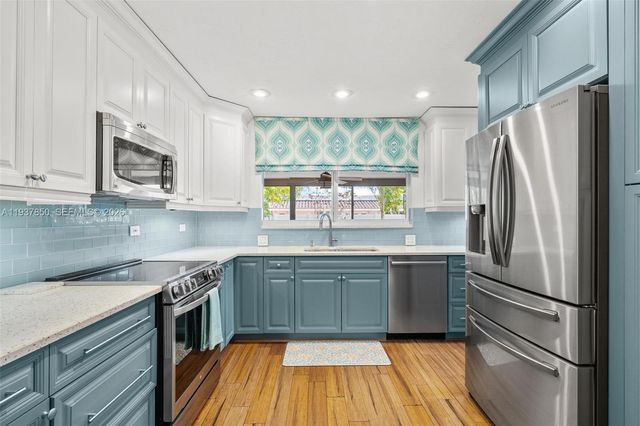 5670 NE 21st Dr, Fort Lauderdale, FL 33308