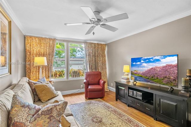 5670 NE 21st Dr, Fort Lauderdale, FL 33308