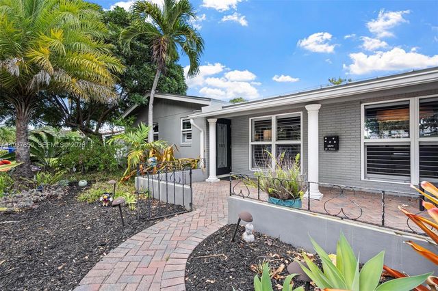 5670 NE 21st Dr, Fort Lauderdale, FL 33308