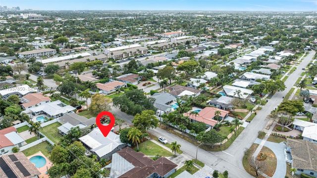 5670 NE 21st Dr, Fort Lauderdale, FL 33308