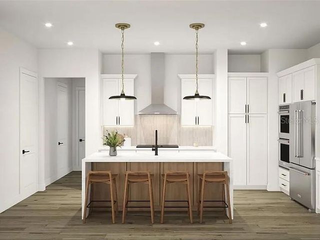 5604 S LYNWOOD AVENUE, Tampa, FL 33611