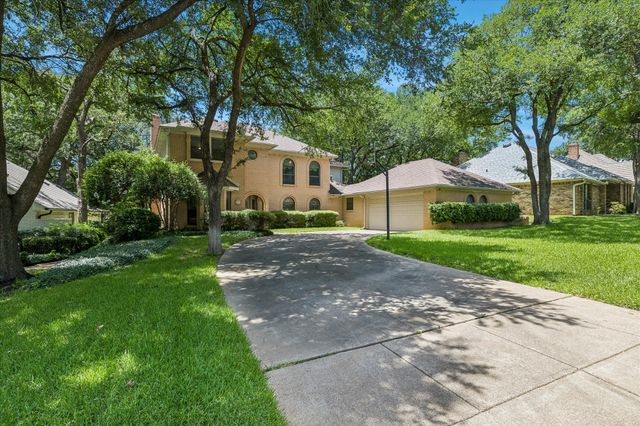 833 Kingston Drive, Mansfield, TX 76063