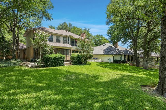 833 Kingston Drive, Mansfield, TX 76063