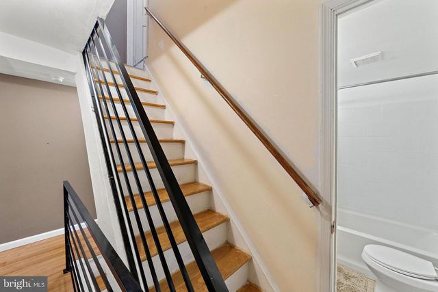 1715 W THOMPSON ST, Philadelphia, PA 19121