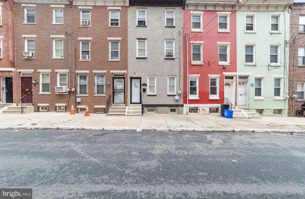 1715 W THOMPSON ST, Philadelphia, PA 19121