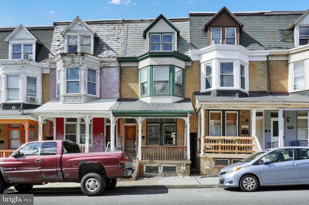 919 W COLLEGE AVE, York, PA 17401