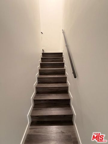 5020 Woodman 317, Sherman Oaks, CA 91423