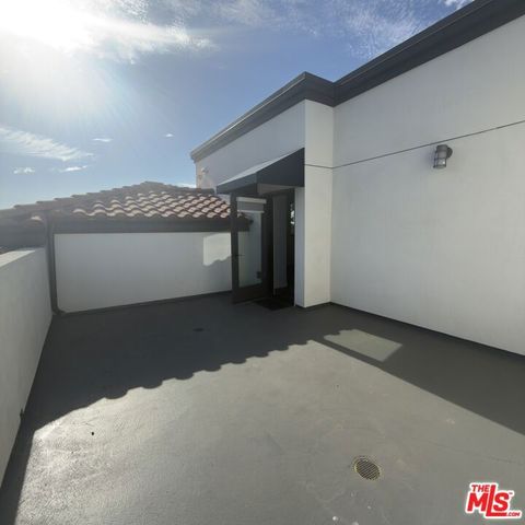 5020 Woodman 317, Sherman Oaks, CA 91423