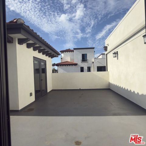 5020 Woodman 317, Sherman Oaks, CA 91423