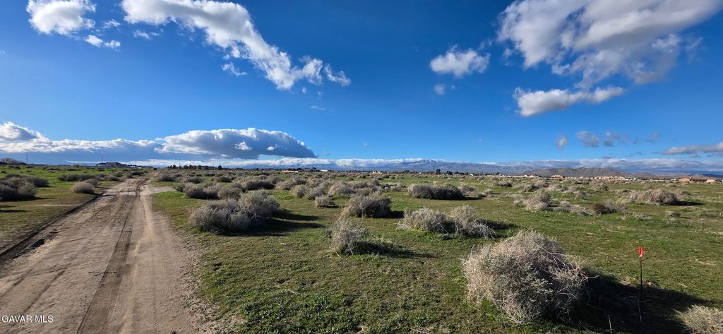 Corner Avenue A8 And 67th St W, Lancaster, CA 93536