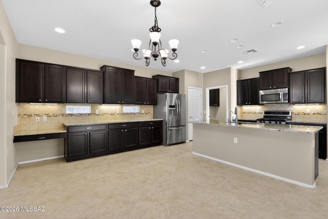 14041 E Stanhope Boulevard, Vail, AZ 85641