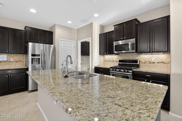 14041 E Stanhope Boulevard, Vail, AZ 85641