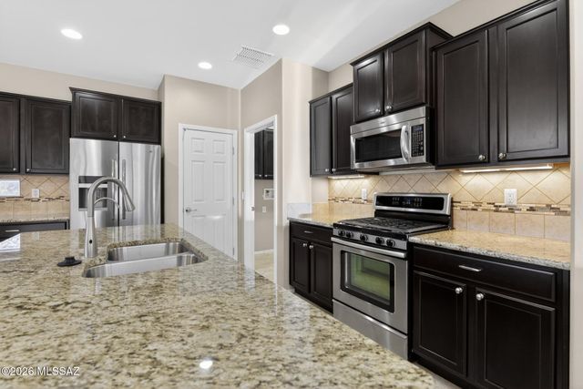 14041 E Stanhope Boulevard, Vail, AZ 85641