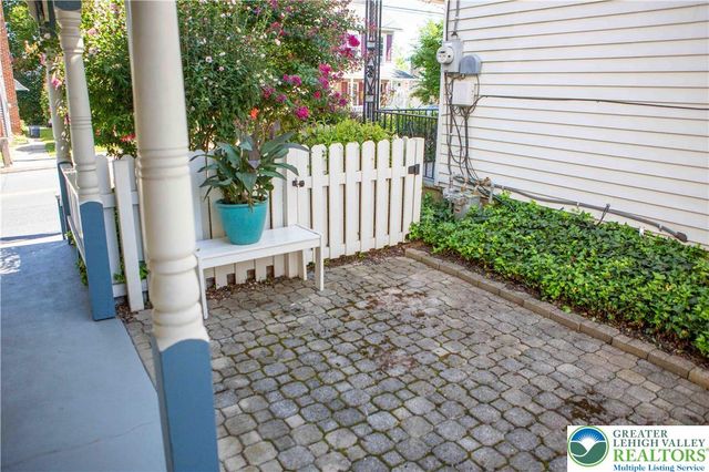 2314 North 1st Avenue, Whitehall Twp, PA 18052