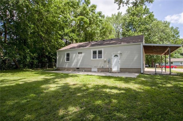 9705 E 66 Street, Raytown, MO 64133
