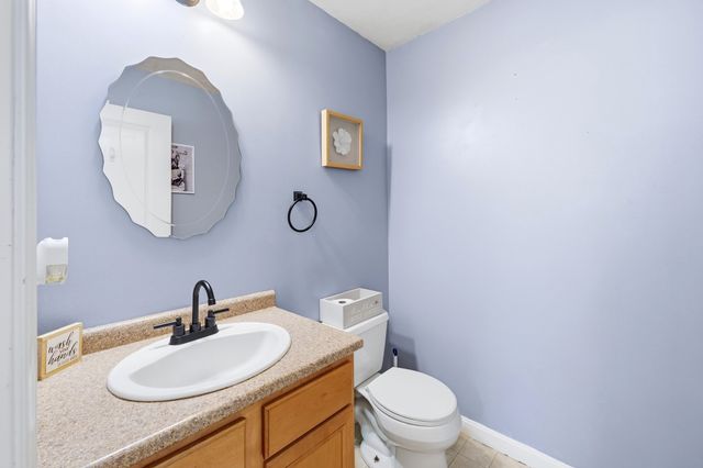 341 Primrose Hill, Dracut, MA 01826