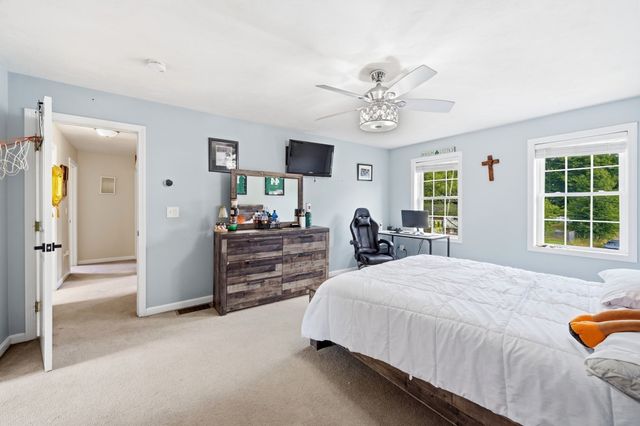 341 Primrose Hill, Dracut, MA 01826
