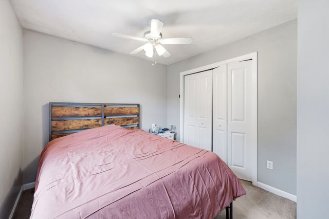 341 Primrose Hill, Dracut, MA 01826