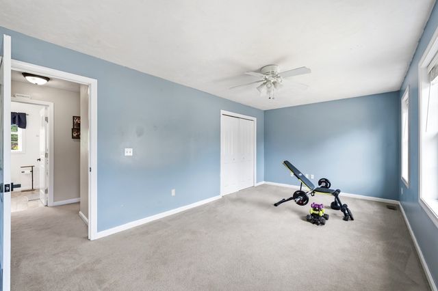 341 Primrose Hill, Dracut, MA 01826