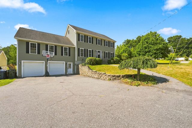 341 Primrose Hill, Dracut, MA 01826