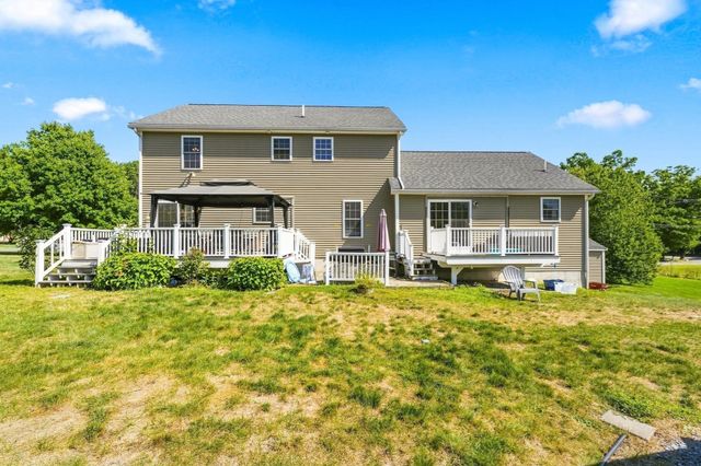 341 Primrose Hill, Dracut, MA 01826
