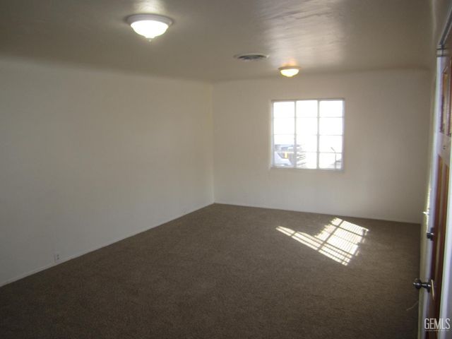 2407 Olympic Drive, Bakersfield, CA 93308