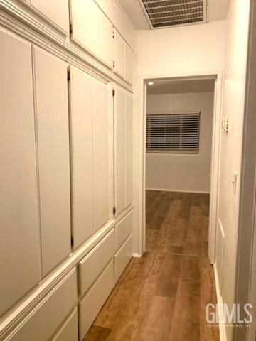 2407 Olympic Drive, Bakersfield, CA 93308