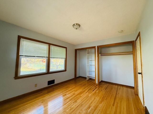 8431 Palm Street NW, Coon Rapids, MN 55433