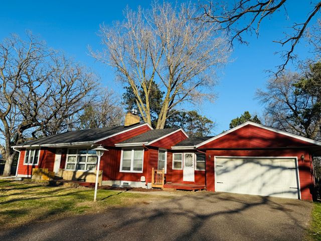 8431 Palm Street NW, Coon Rapids, MN 55433