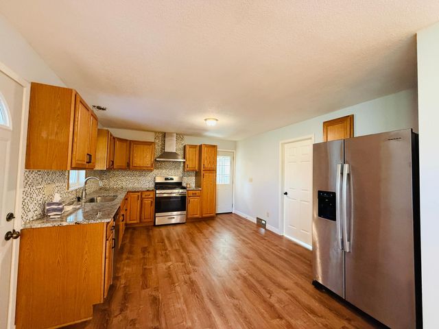 8431 Palm Street NW, Coon Rapids, MN 55433