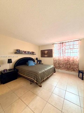 3901 S Ocean Drive 7M, Hollywood, FL 33019