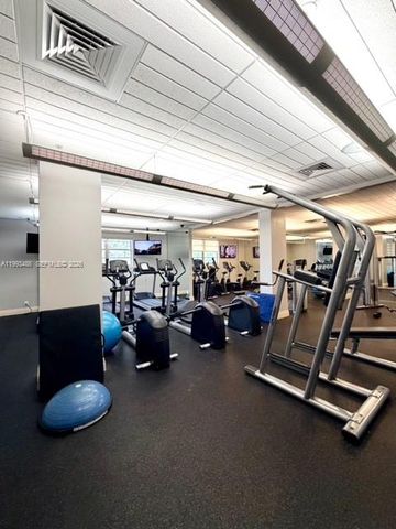 3901 S Ocean Drive 7M, Hollywood, FL 33019