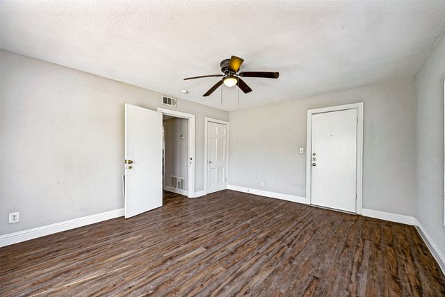 3607 Lee Street, Greenville, TX 75401
