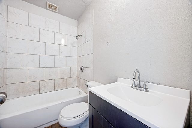 3607 Lee Street, Greenville, TX 75401