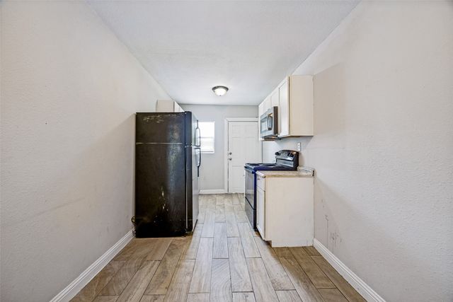 3607 Lee Street, Greenville, TX 75401