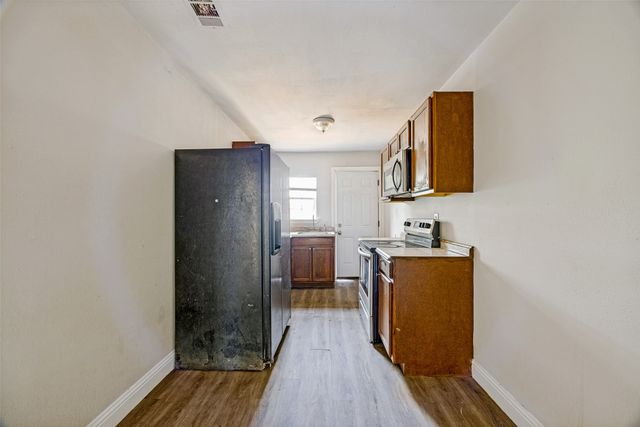 3607 Lee Street, Greenville, TX 75401