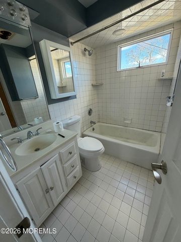 6 Barbara Lane, Oakhurst, NJ 07755