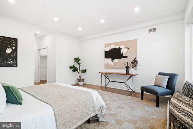 1327 S CAPITOL ST, Philadelphia, PA 19146